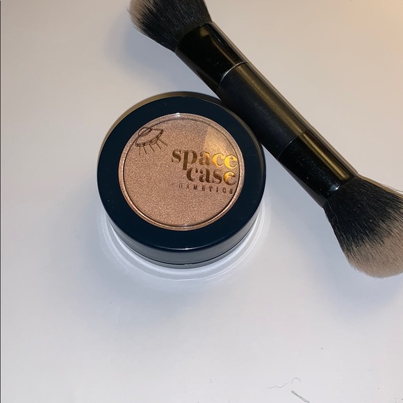 💄 Highlighter 💄 - Picture 7 of 8